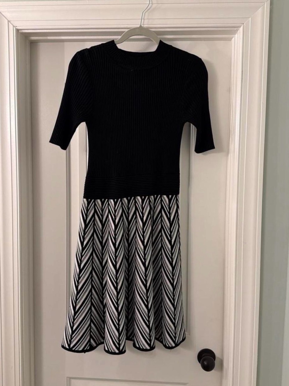Candie's Black and White Chevron Midi Fit-and-Flare Dress - Picture 2 of 2
